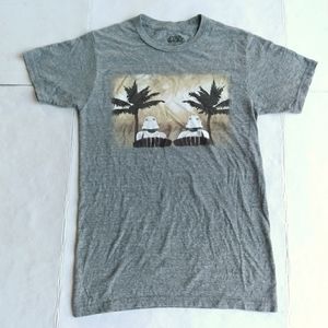 Star Wars Stormtroopers On Beach Gray T-shirt Size Small
